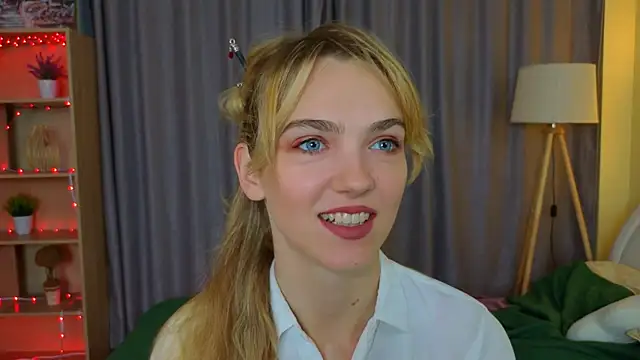 MarielRoloson online show from July 3, 7:09 pm