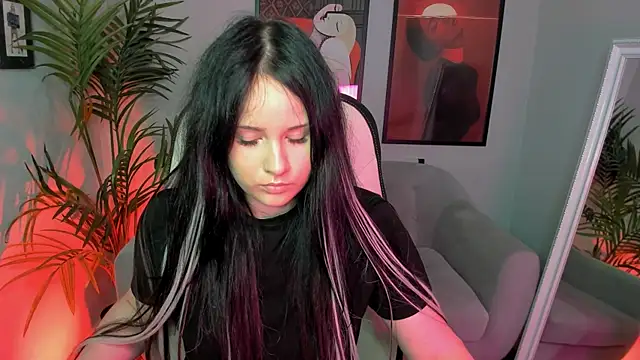 Snapshot of AmeliaRiviera chatting on June 26, 5:56 am AmeliaRiviera online show from June 26, 5:56 am
