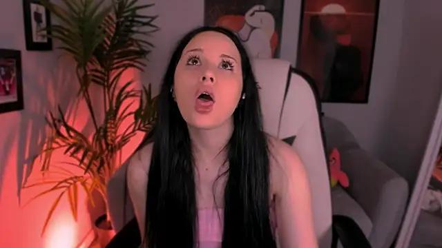 Snapshot of AmeliaRiviera chatting on July 13, 12:19 pm AmeliaRiviera online show from July 13, 12:19 pm