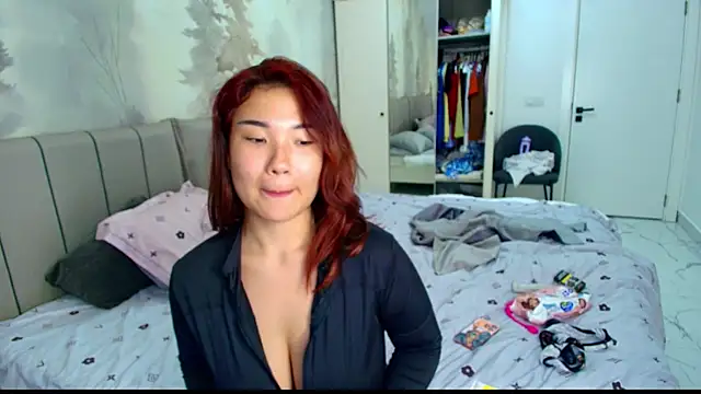 Snapshot of AsianLumi chatting on July 5, 6:15 pm AsianLumi online show from July 5, 6:15 pm
