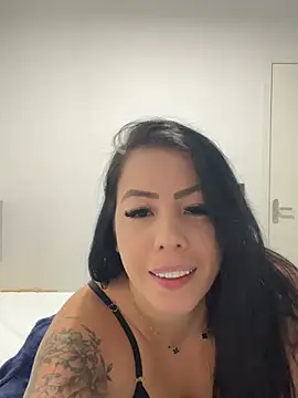 Snapshot of gabi_diass chatting on June 14, 12:41 am gabi diass online show from June 14, 12:41 am