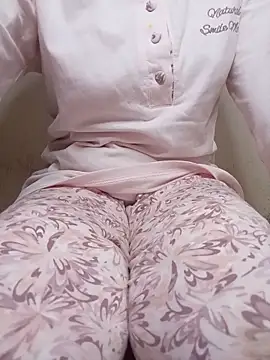 Snapshot of ghadira_ chatting on June 18, 12:31 pm ghadira online show from June 18, 12:31 pm