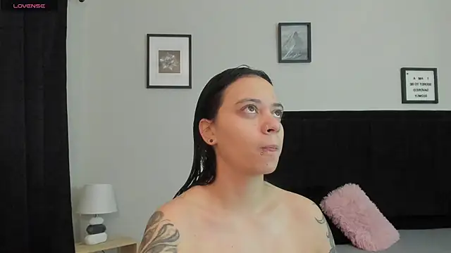 Sara B online show from July 13, 6:00 pm