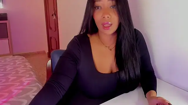 NicolePasqualott online show from December 13, 9:42 pm