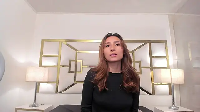 Snapshot of VivieneLuxe chatting on July 29, 7:39 am VivieneLuxe online show from July 29, 7:39 am
