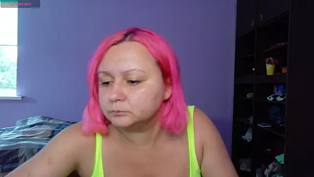 Snapshot of Velvet_Rosse chatting on July 7, 2:43 pm Velvet Rosse online show from July 7, 2:43 pm