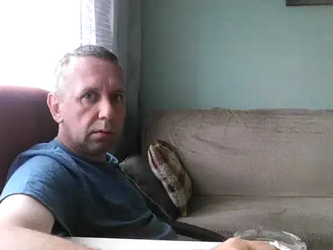 Snapshot of RafalekRozmarynowski81 chatting on June 18, 5:08 am RafalekRozmarynowski81 online show from June 18, 5:08 am