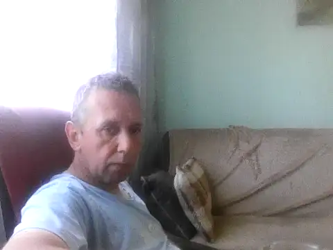 Snapshot of RafalekRozmarynowski81 chatting on June 29, 8:20 am RafalekRozmarynowski81 online show from June 29, 8:20 am