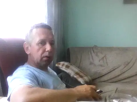 Snapshot of RafalekRozmarynowski81 chatting on June 29, 11:10 am RafalekRozmarynowski81 online show from June 29, 11:10 am