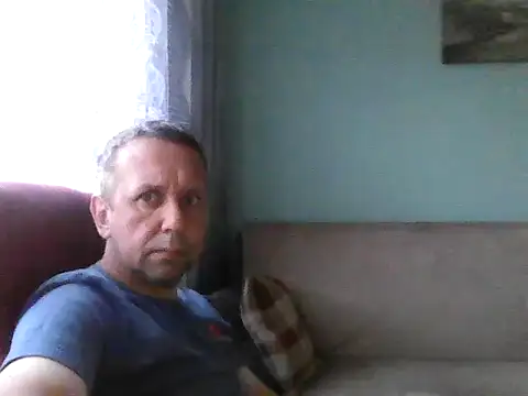 Snapshot of RafalekRozmarynowski81 chatting on July 6, 3:03 am RafalekRozmarynowski81 online show from July 6, 3:03 am