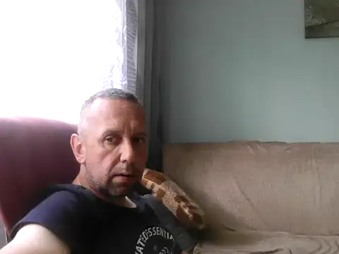 Snapshot of RafalekRozmarynowski81 chatting on July 20, 12:07 pm RafalekRozmarynowski81 online show from July 20, 12:07 pm
