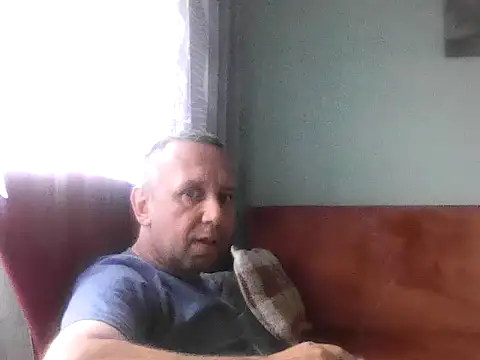 Snapshot of RafalekRozmarynowski81 chatting on July 24, 6:00 am RafalekRozmarynowski81 online show from July 24, 6:00 am