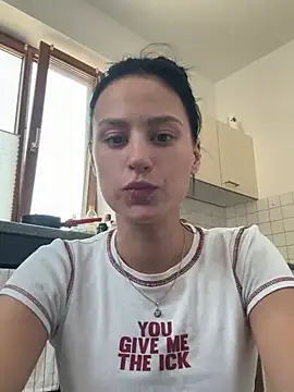 Snapshot of MisssMiaaa17 chatting on July 14, 8:41 am MisssMiaaa17 online show from July 14, 8:41 am