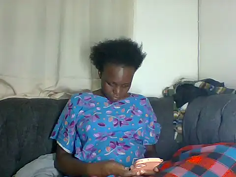 Snapshot of Sexylov25 chatting on July 28, 7:39 pm Sexylov25 online show from July 28, 7:39 pm