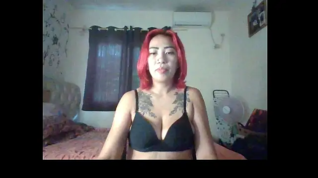 Snapshot of BLUE69239 chatting on June 29, 1:45 am BLUE69239 online show from June 29, 1:45 am
