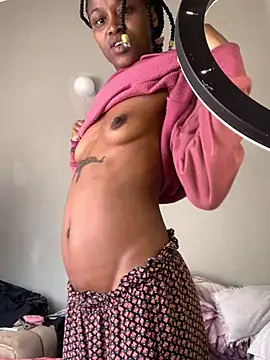 SEXY TOKYOx online show from June 28, 8:42 am