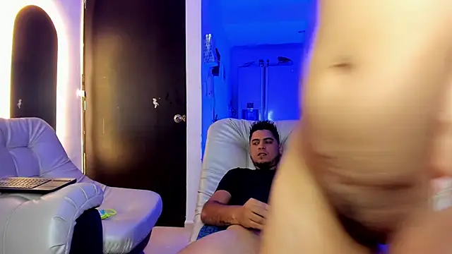 Cat couplee69 online show from July 11, 1:19 am