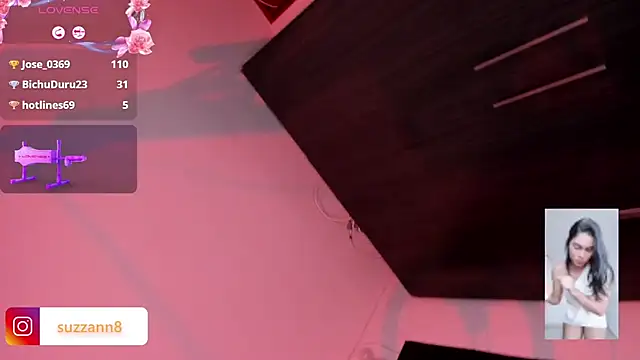 Snapshot of SUZZAN-R chatting on July 14, 2:05 am SUZZAN-R online show from July 14, 2:05 am