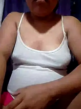 HotPussyPinay online show from July 17, 7:19 pm