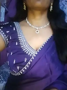 Snapshot of Telugu_angeljanu1 chatting on June 23, 7:34 pm Telugu angeljanu1 online show from June 23, 7:34 pm