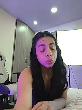 Jasmiinn  online show from July 5, 3:23 am