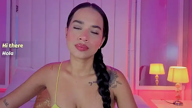 CAROL SUCKER online show from July 12, 12:40 pm