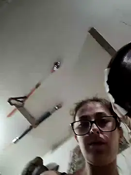 Snapshot of NeedyNina chatting on July 28, 1:21 pm NeedyNina online show from July 28, 1:21 pm