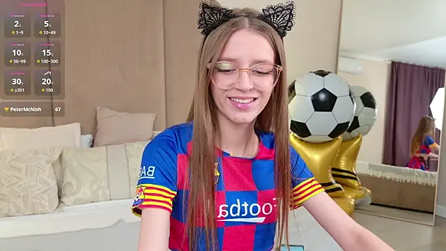 StellaMour online show from July 18, 5:17 pm