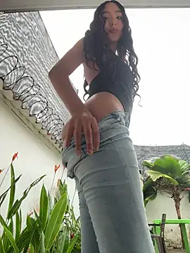 sofi-jimenez online show from July 19, 11:47 am