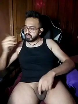 Snapshot of freakkydessi chatting on July 8, 7:18 pm freakkydessi online show from July 8, 7:18 pm
