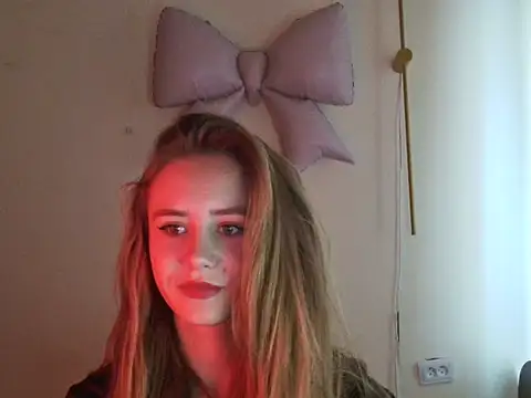 Snapshot of MyLittle_Flame_ chatting on July 3, 12:11 pm MyLittle Flame online show from July 3, 12:11 pm