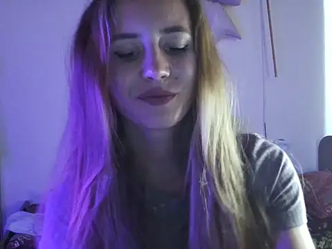 Snapshot of MyLittle_Flame_ chatting on July 16, 1:17 pm MyLittle Flame online show from July 16, 1:17 pm