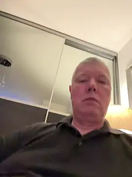 Snapshot of cumboy chatting on January 2, 8:35 pm cumboy online show from January 2, 8:35 pm