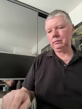 Snapshot of cumboy chatting on January 29, 12:02 pm cumboy online show from January 29, 12:02 pm