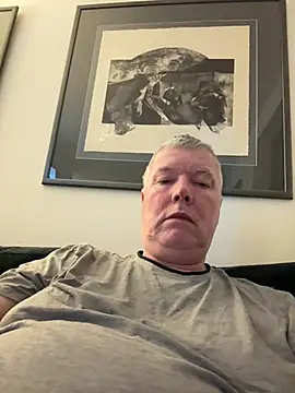 Snapshot of cumboy chatting on March 1, 11:15 pm cumboy online show from March 1, 11:15 pm