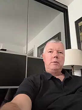 Snapshot of cumboy chatting on October 13, 1:55 pm cumboy online show from October 13, 1:55 pm