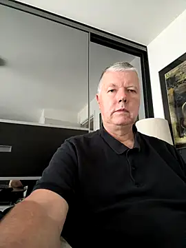 Snapshot of cumboy chatting on October 17, 3:14 pm cumboy online show from October 17, 3:14 pm