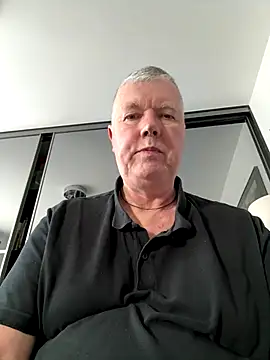 Snapshot of cumboy chatting on November 4, 12:37 pm cumboy online show from November 4, 12:37 pm