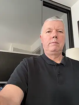 Snapshot of cumboy chatting on November 28, 12:41 pm cumboy online show from November 28, 12:41 pm