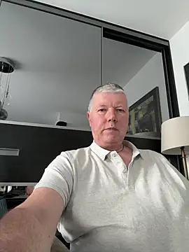 cumboy online show from April 13, 9:48 am