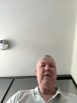 cumboy online show from April 25, 10:29 am