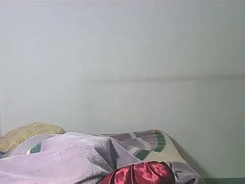 Snapshot of JasmineXX1 chatting on June 17, 3:53 am JasmineXX1 online show from June 17, 3:53 am