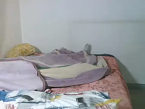 Snapshot of JasmineXX1 chatting on June 18, 4:02 am JasmineXX1 online show from June 18, 4:02 am