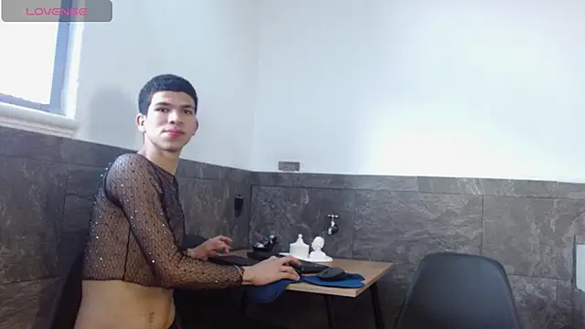 Dilan Femboy online show from June 22, 2:14 pm