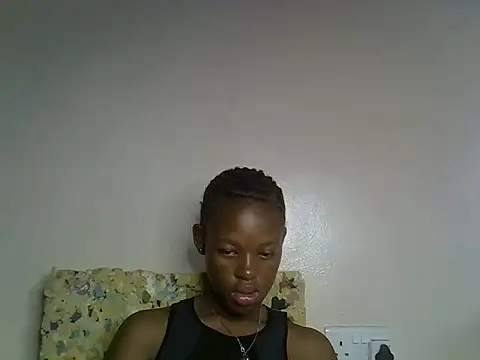 Snapshot of pretty_albright chatting on June 28, 11:33 pm pretty albright online show from June 28, 11:33 pm