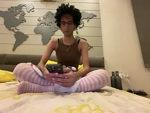 Snapshot of vale_vzg chatting on June 20, 10:45 pm vale vzg online show from June 20, 10:45 pm