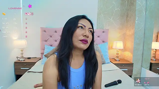 Snapshot of isis_choi chatting on July 18, 7:28 pm isis choi online show from July 18, 7:28 pm