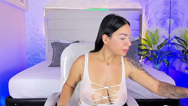 Snapshot of LissaBrown_ chatting on June 26, 7:29 pm LissaBrown online show from June 26, 7:29 pm