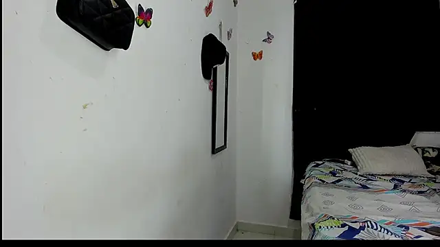 Snapshot of naomi_west_xxx chatting on July 10, 4:17 am naomi west xxx online show from July 10, 4:17 am