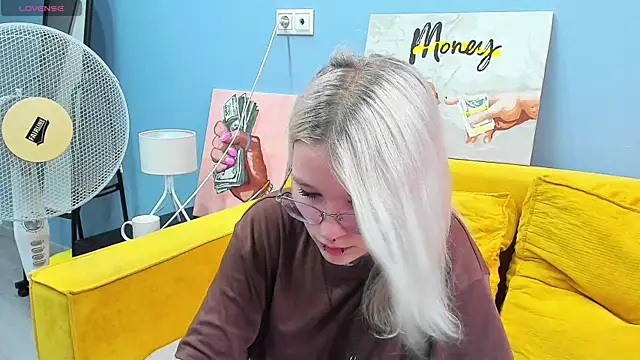 Nika-Smith online show from August 5, 9:34 am